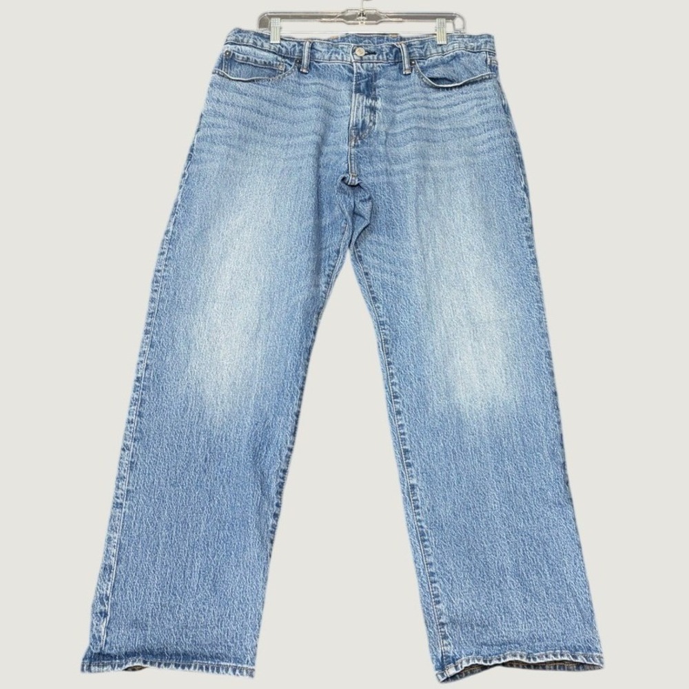 Gap Straight GapFlex Jeans Light Wash Denim 36x30 S/709159-00
